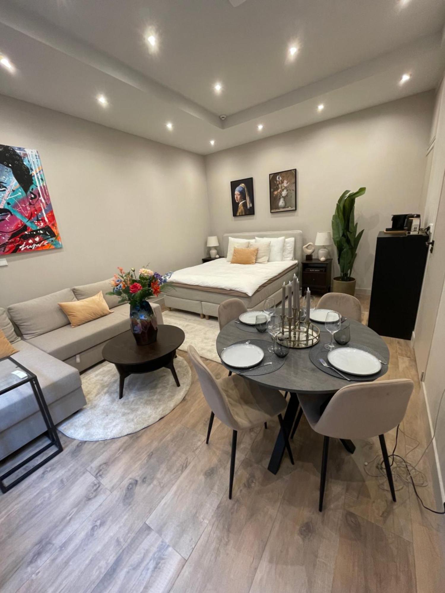 Amsterdam Grachtenappartement ภายนอก รูปภาพ